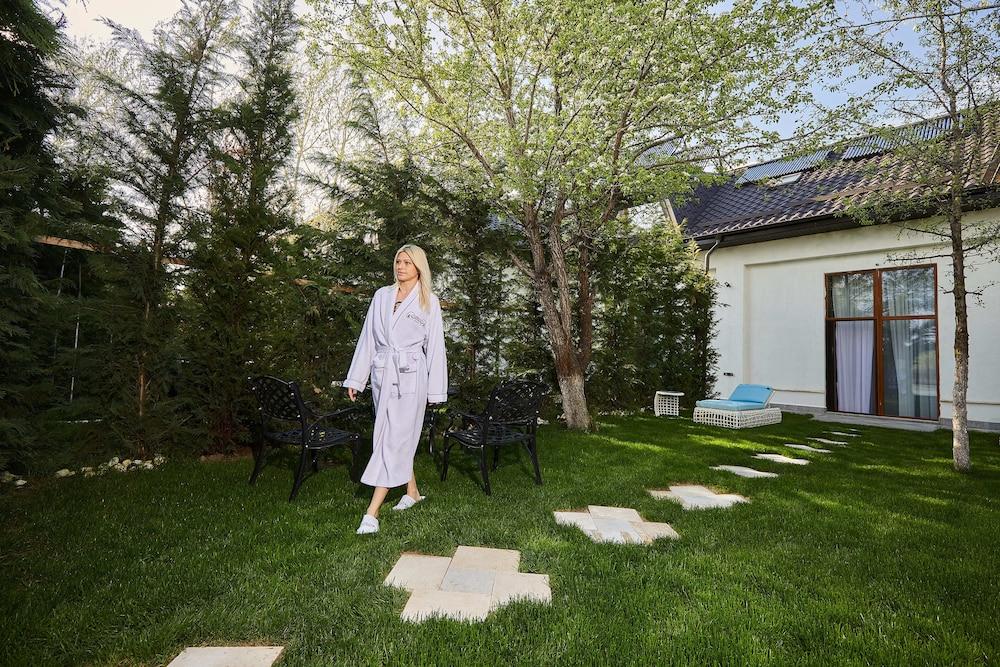 Lebada Luxury Resort & Spa