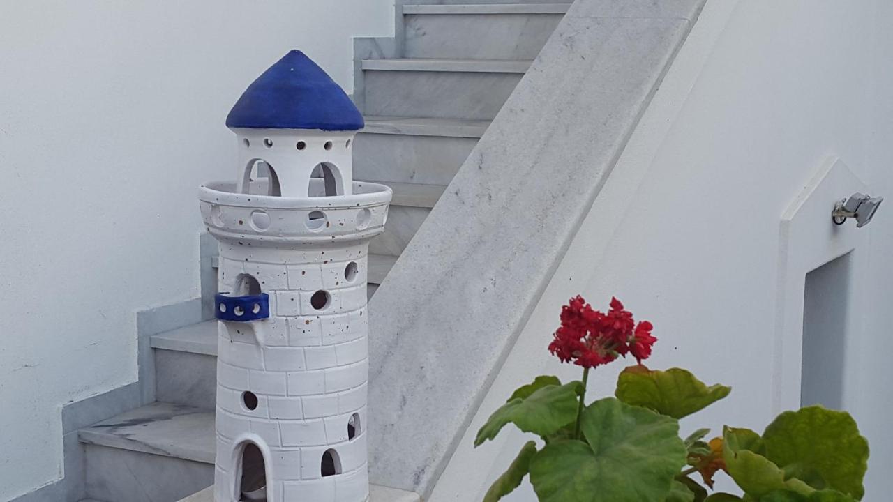 Margarita\'s Studios 2 *