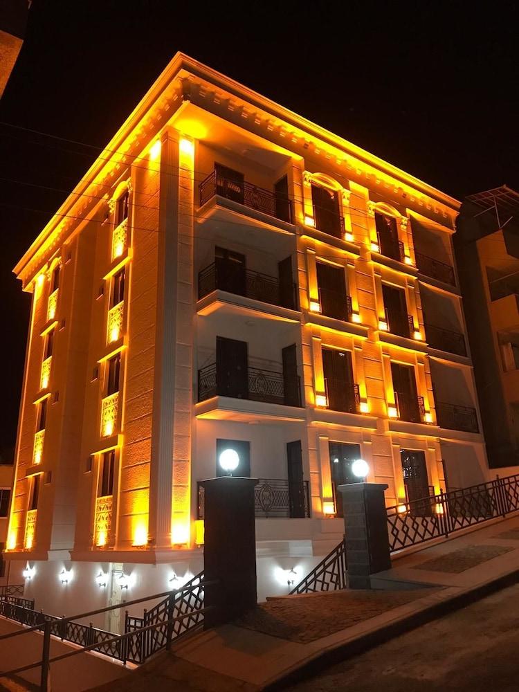 White Golden Suite Hotel em Kaymakli