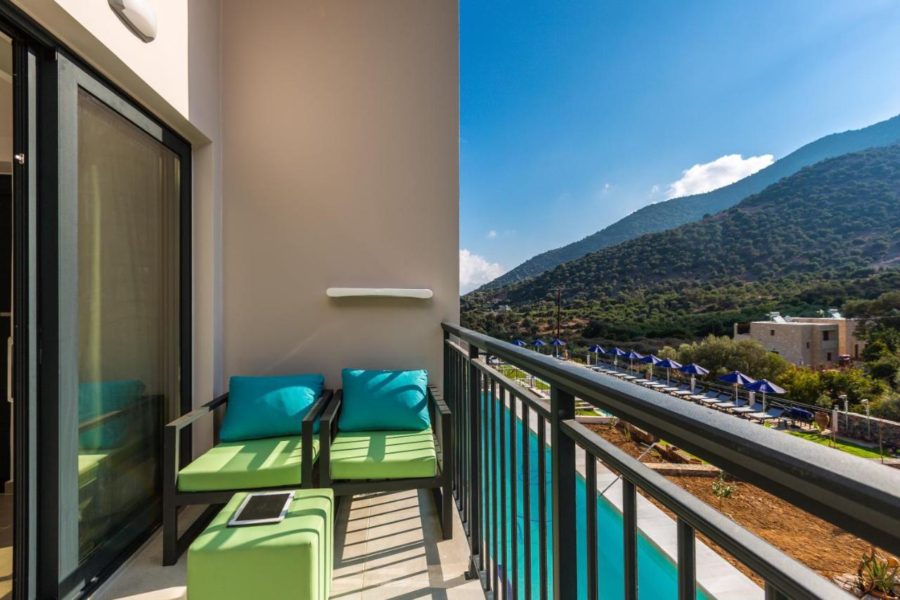 T-Hotel Premium Suites  - pic #9