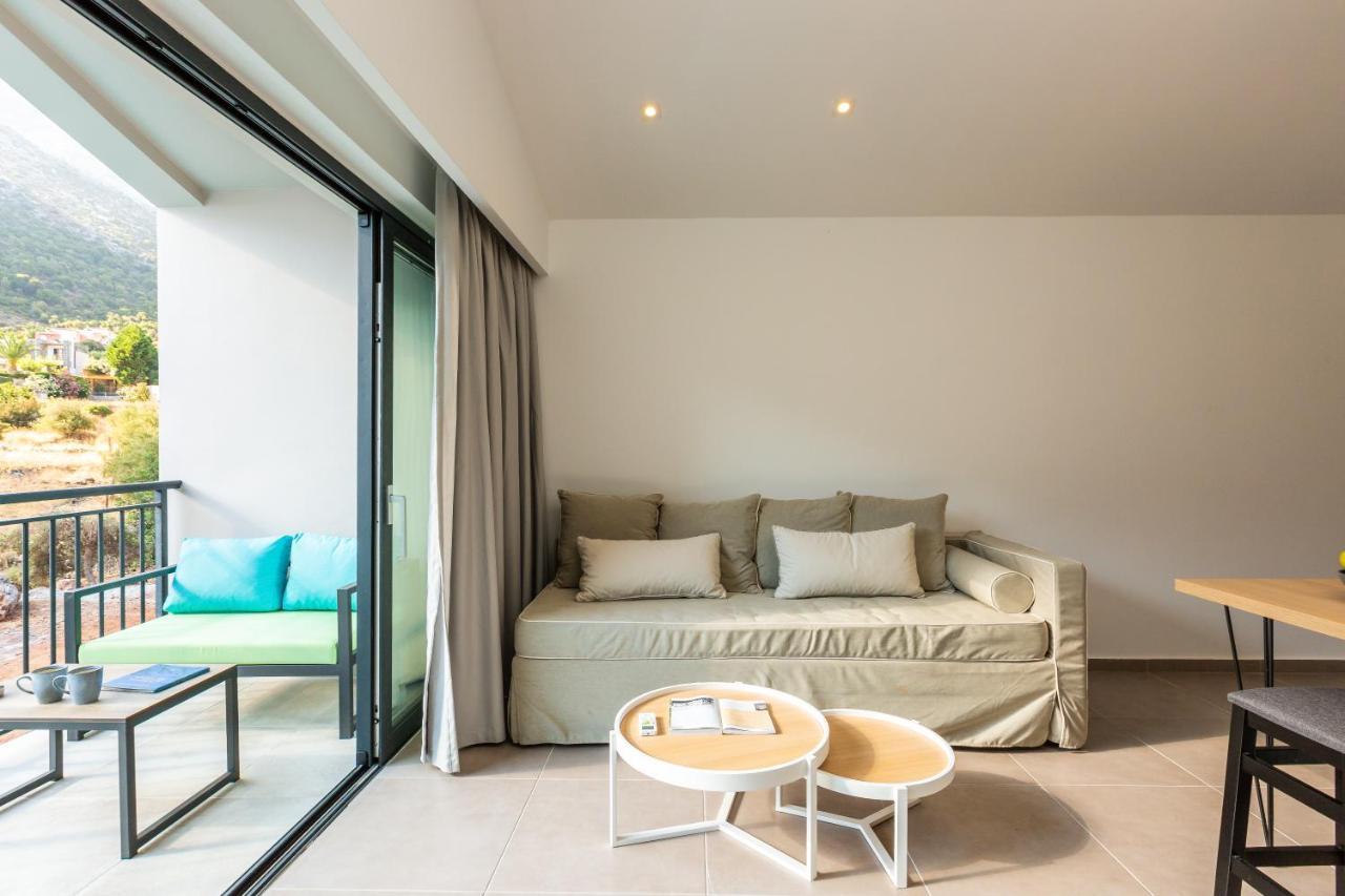 T-Hotel Premium Suites  - pic #8