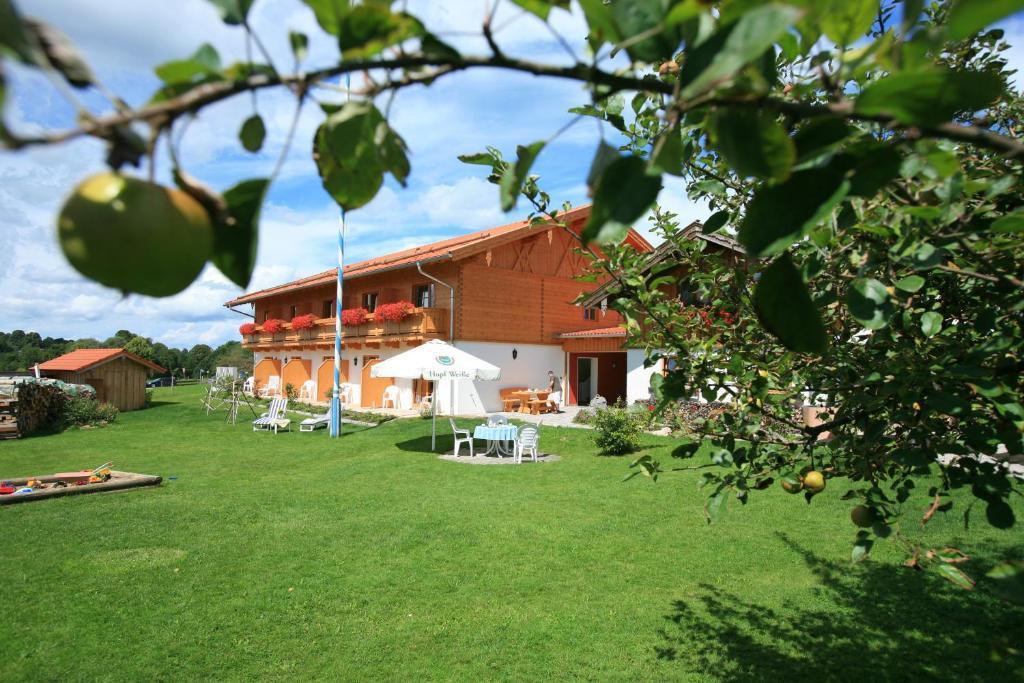 Pension Schweizerhaus em Weyarn