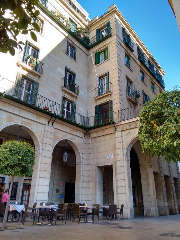 Rambla Mendez Nunez, 3 