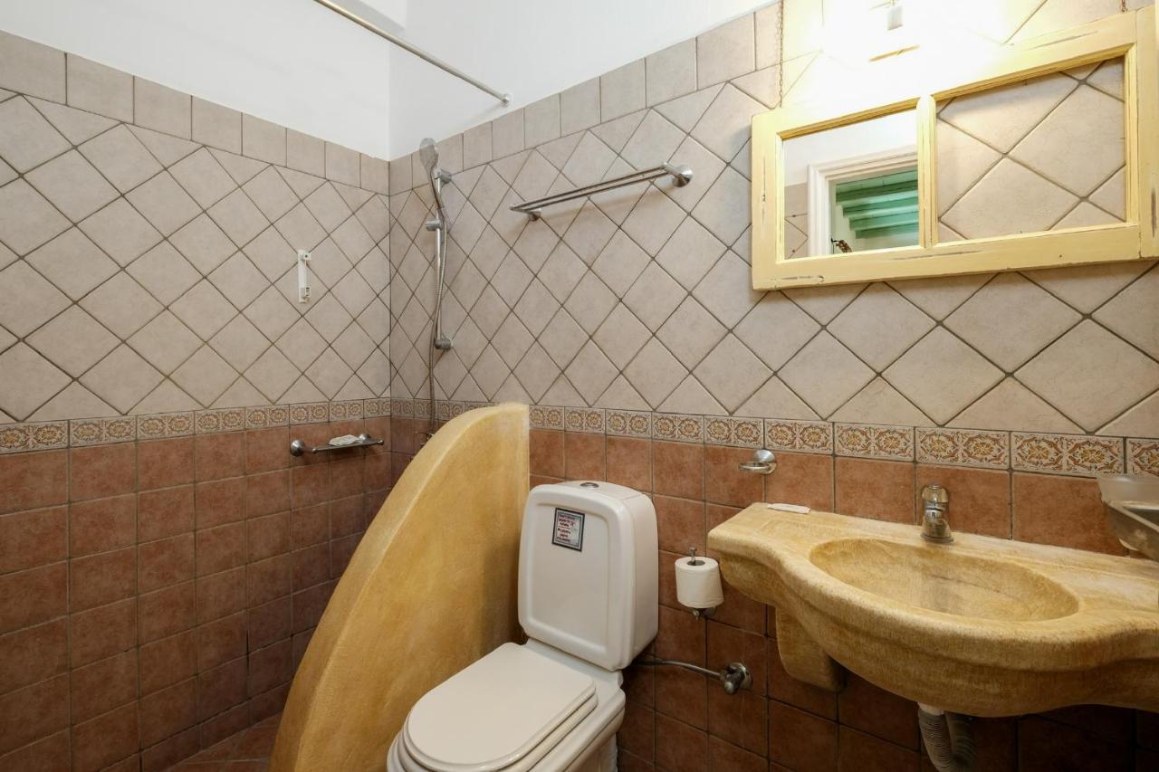 Golden Beach Hotel & Apartments 3 *