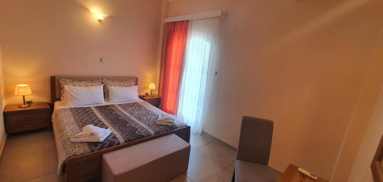 Paleo Inn 1 *
