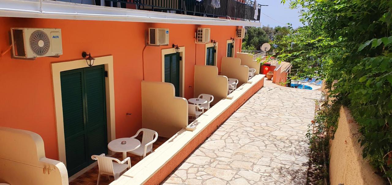 Paleo Inn 1 *