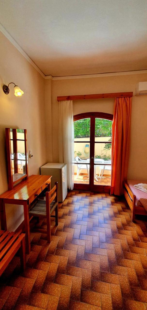 Paleo Inn 1 *