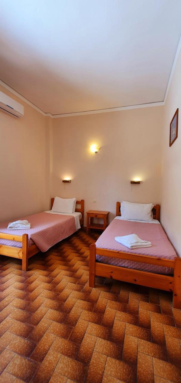 Paleo Inn 1 *