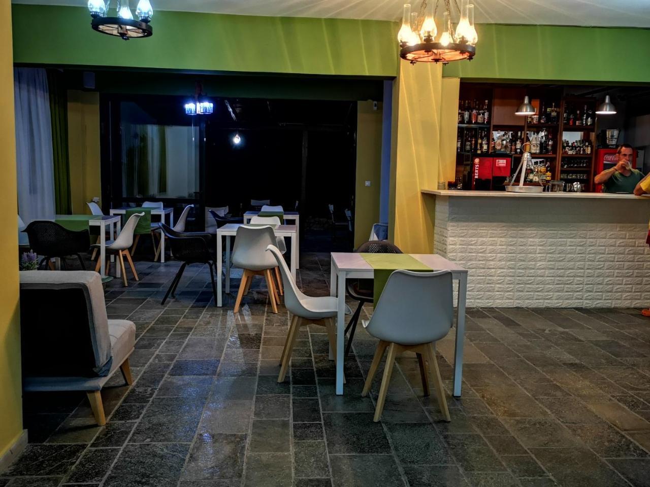 Ilios and Irene Apartments 3 *