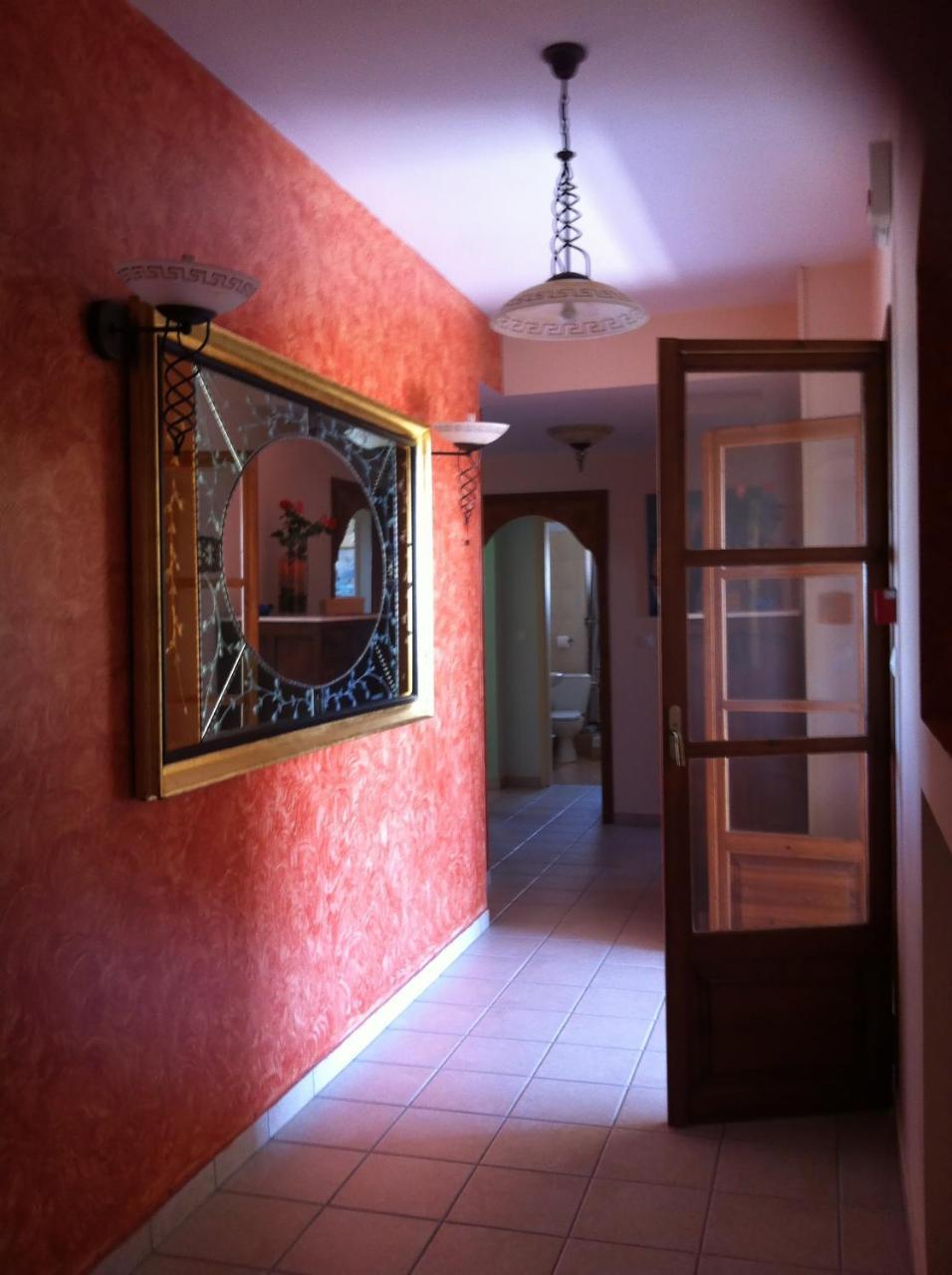 Guesthouse Kolenti 3 *