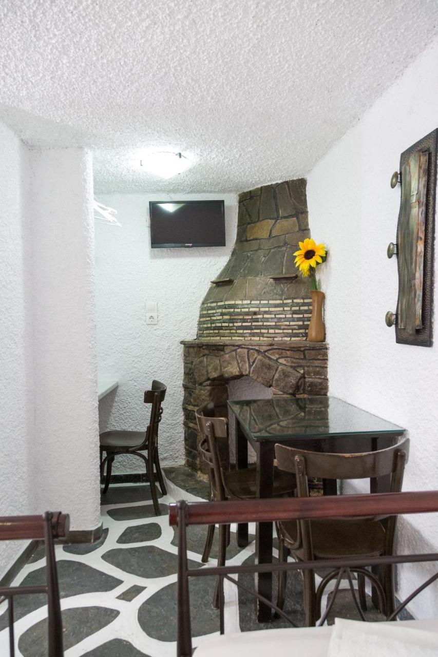 Studio Eleni 3 *