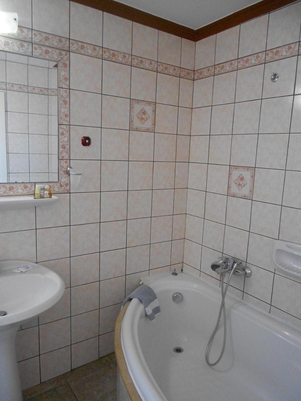 Hotel Admitos 2 *