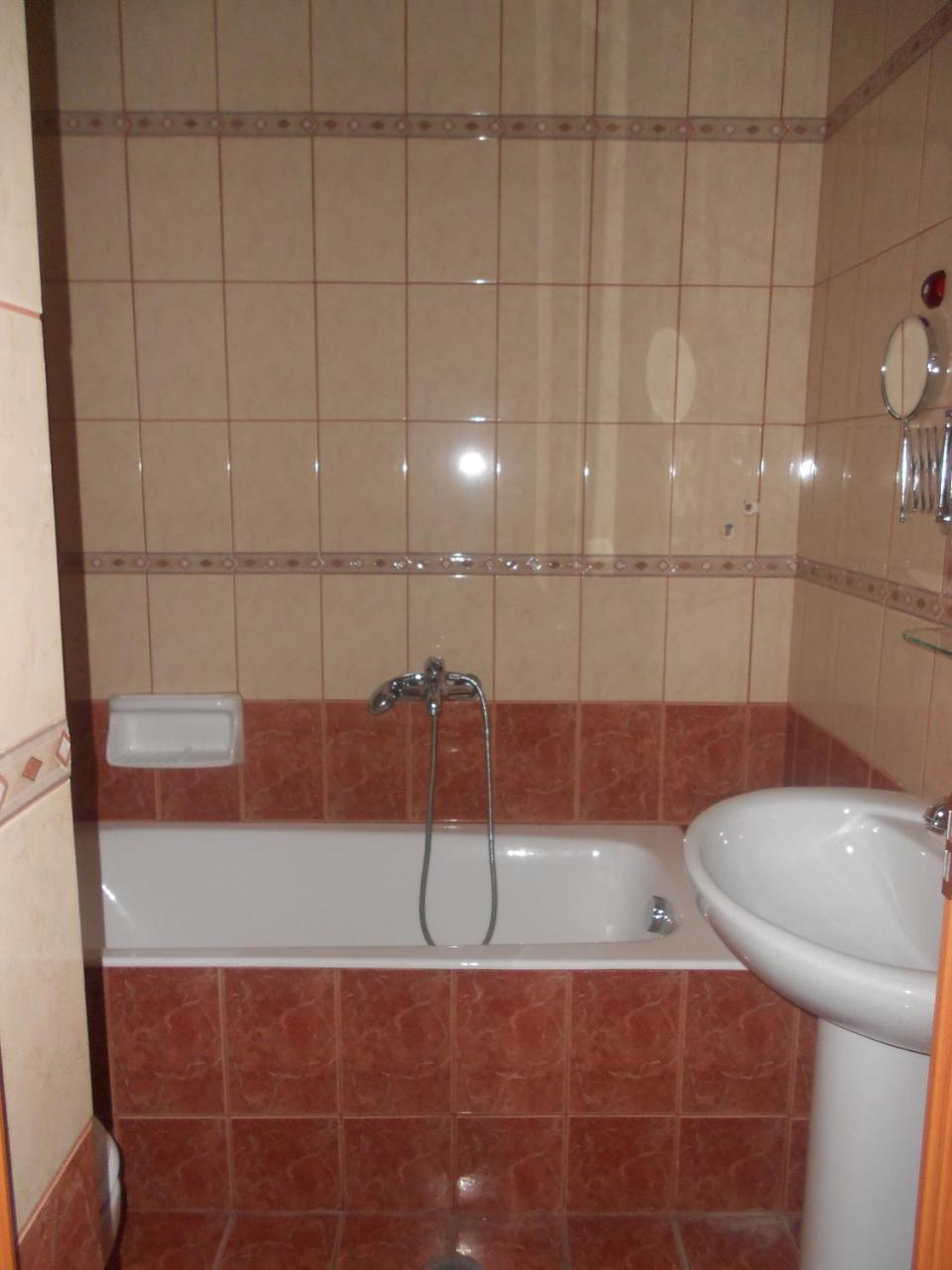 Hotel Admitos 2 *
