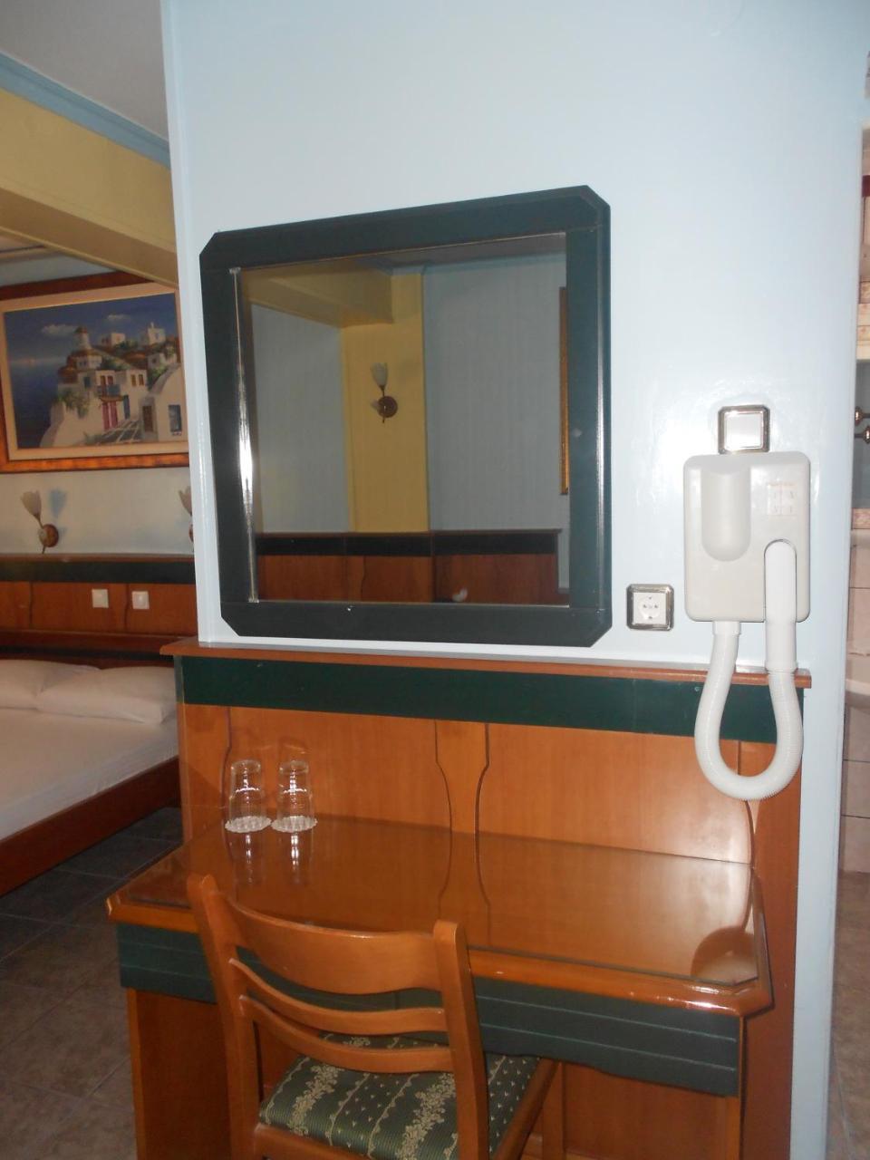 Hotel Admitos 2 *