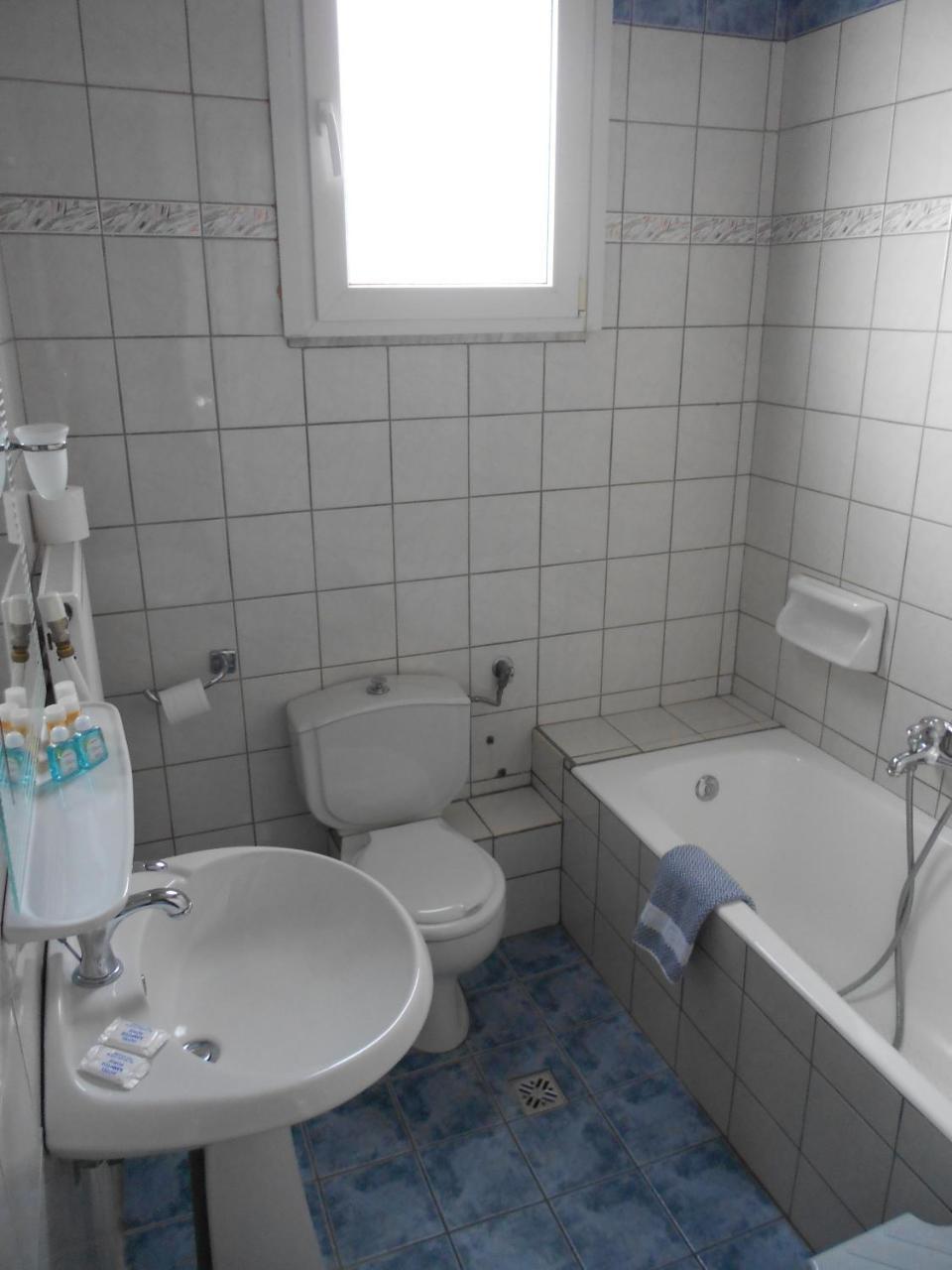 Hotel Admitos 2 *