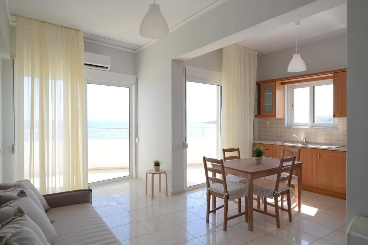 Kalamaki Apartments  Kalamaki Apartments