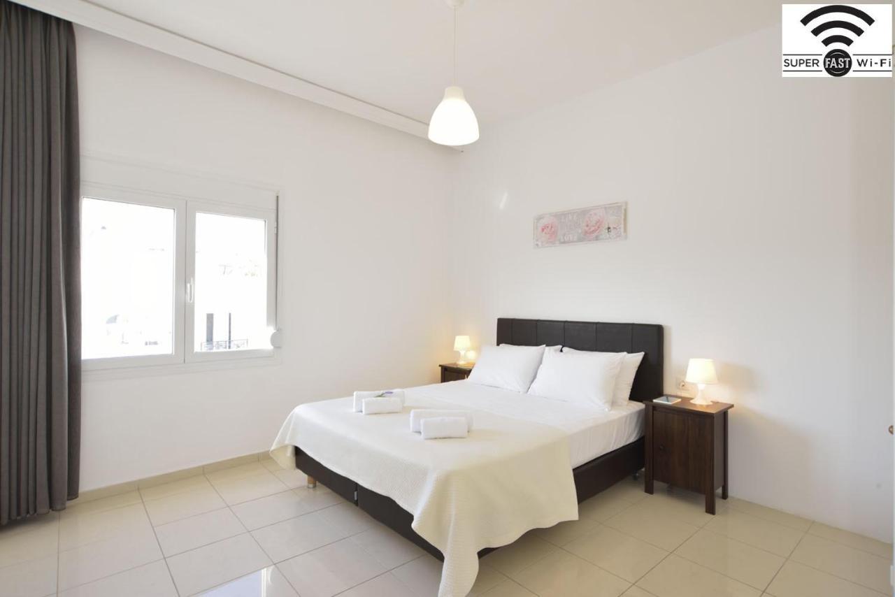 Kalamaki Apartments  Kalamaki Apartments