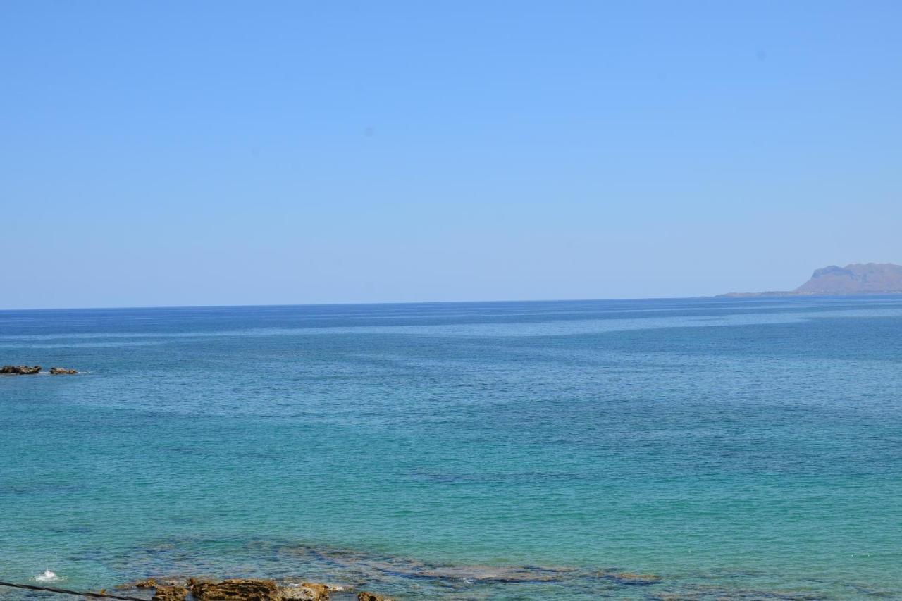 Kalamaki Apartments  Kalamaki Apartments