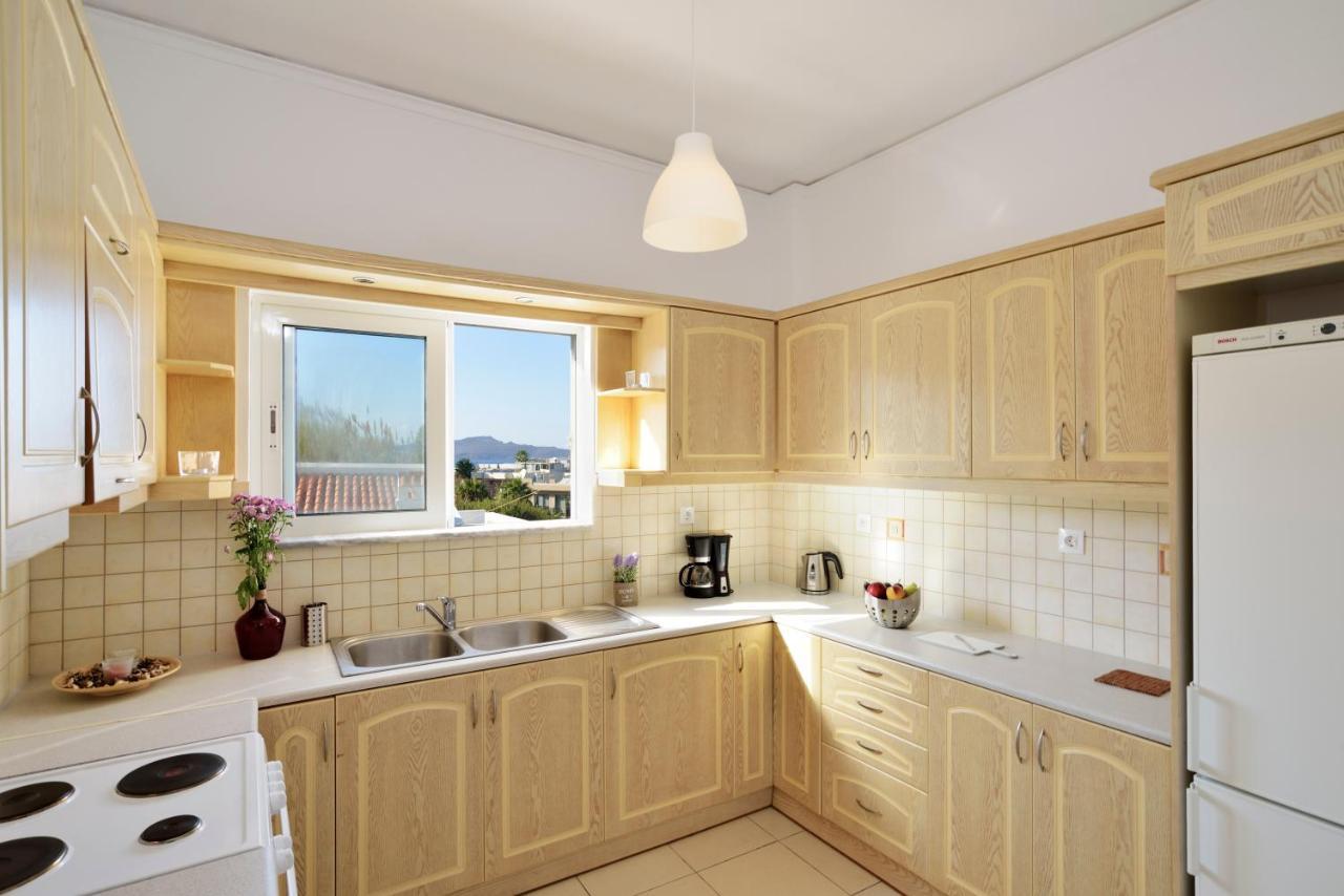 Kalamaki Apartments  Kalamaki Apartments