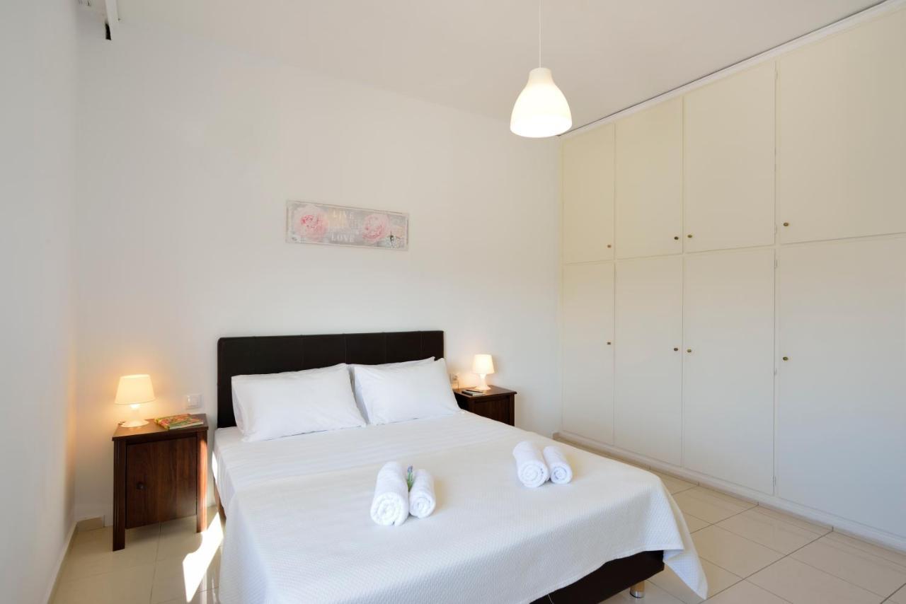 Kalamaki Apartments  Kalamaki Apartments