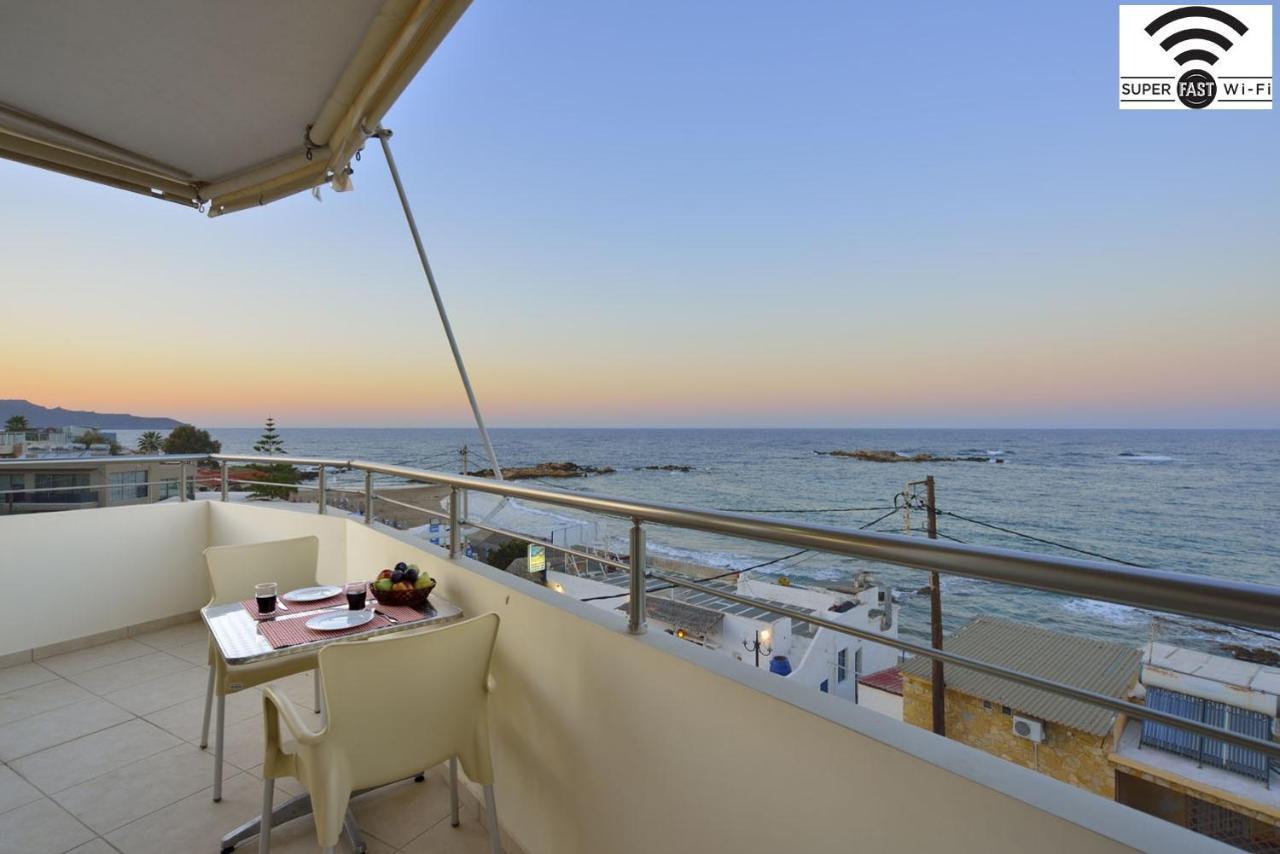 Kalamaki Apartments  Kalamaki Apartments