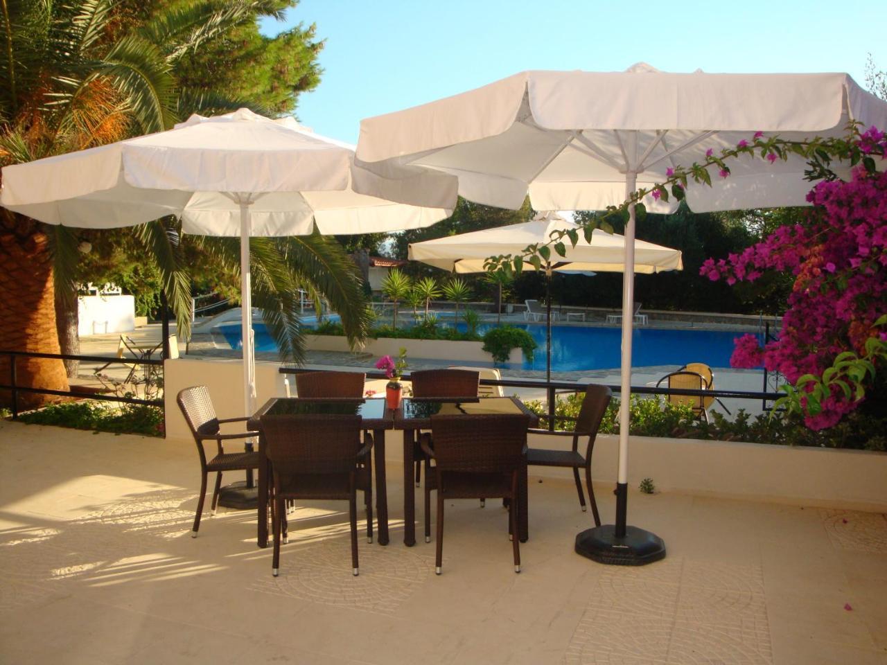 Monte Vardia Hotel 3 *