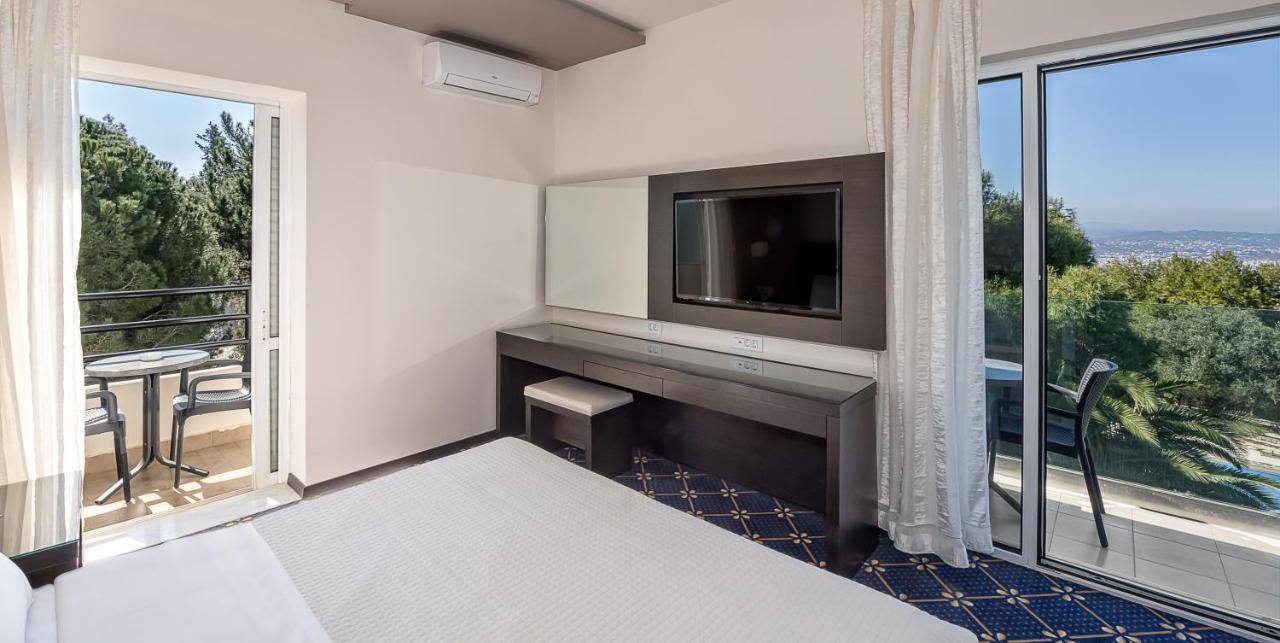 Monte Vardia Hotel 3 *