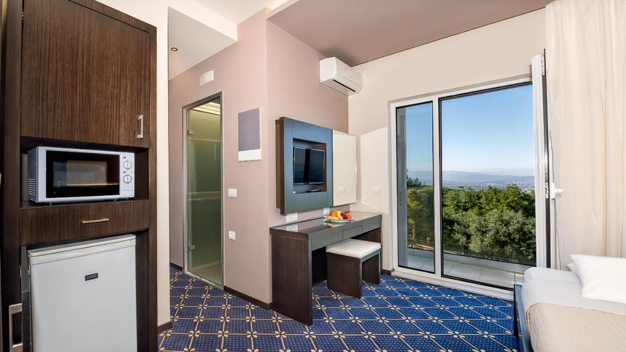 Monte Vardia Hotel 3 *