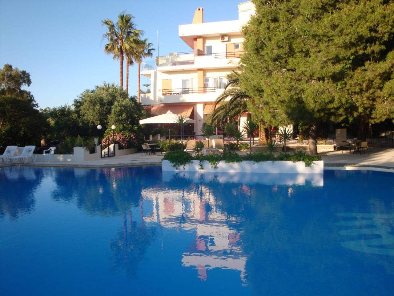Monte Vardia Hotel 3 *