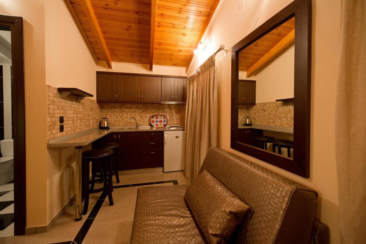 Nikos Vergos  - pic #18