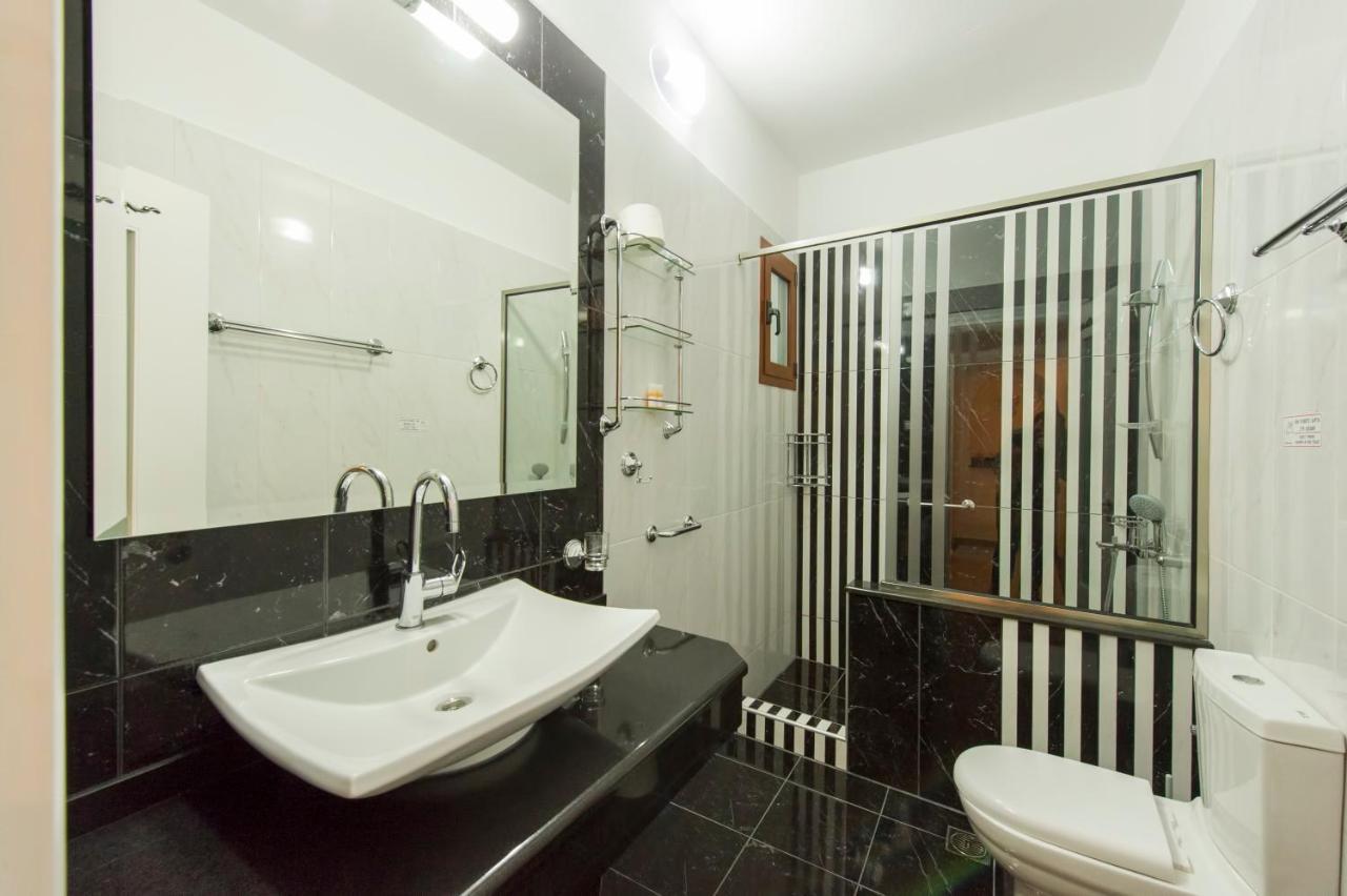 Nikos Vergos  - pic #5