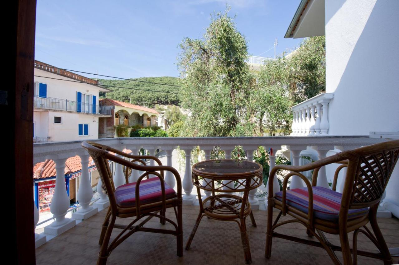 Nikos Vergos  - pic #20