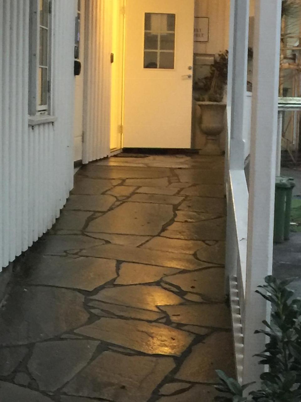 Holsthuset Losji