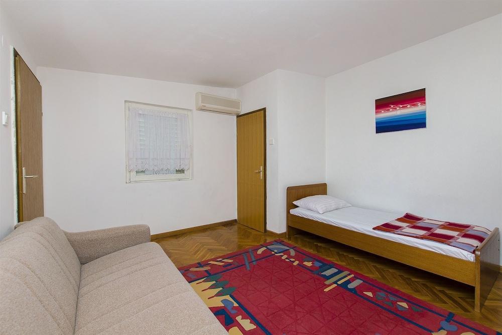 Apartments Vladimir
