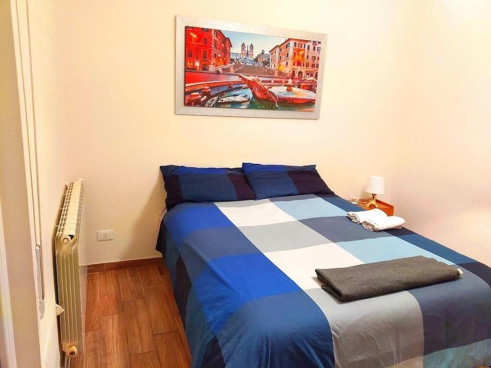 Cozy Rooms Rome