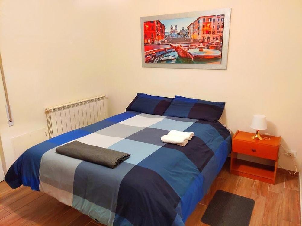 Cozy Rooms Rome