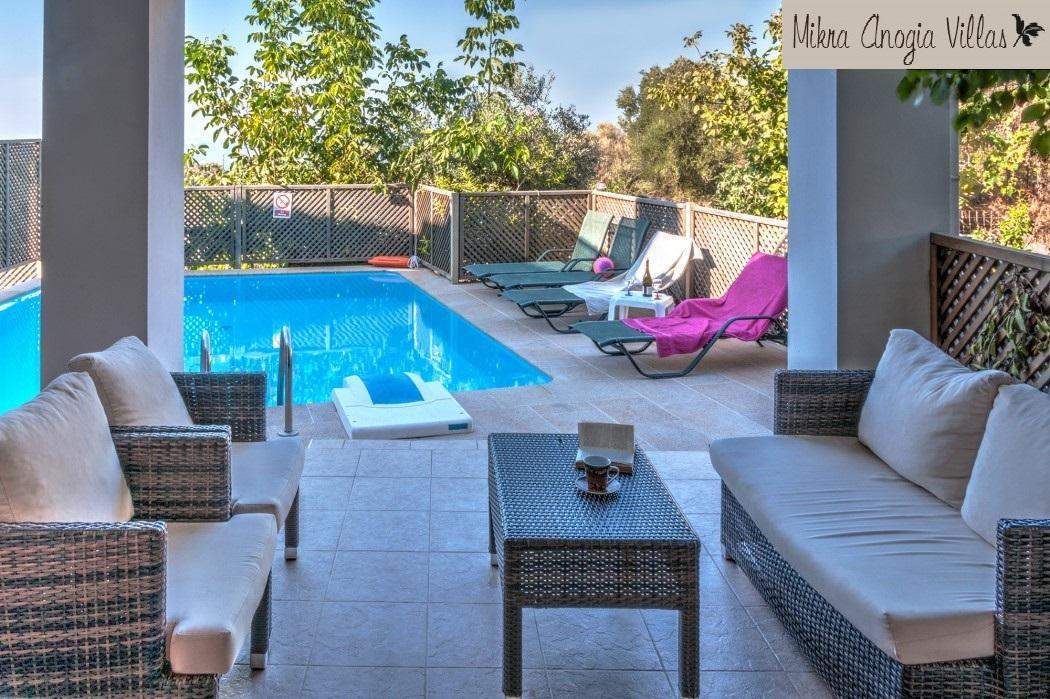 Mikra Anogia Villas 