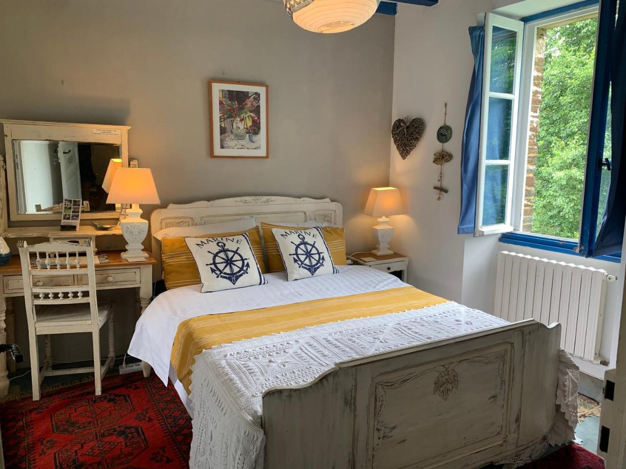 Vingt Vieux Bourg em Rochefort-en-terre