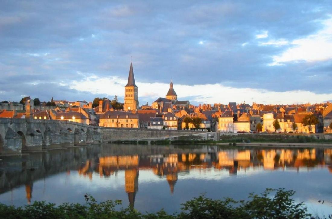 Maison de la Loire em La-charite-sur-loire
