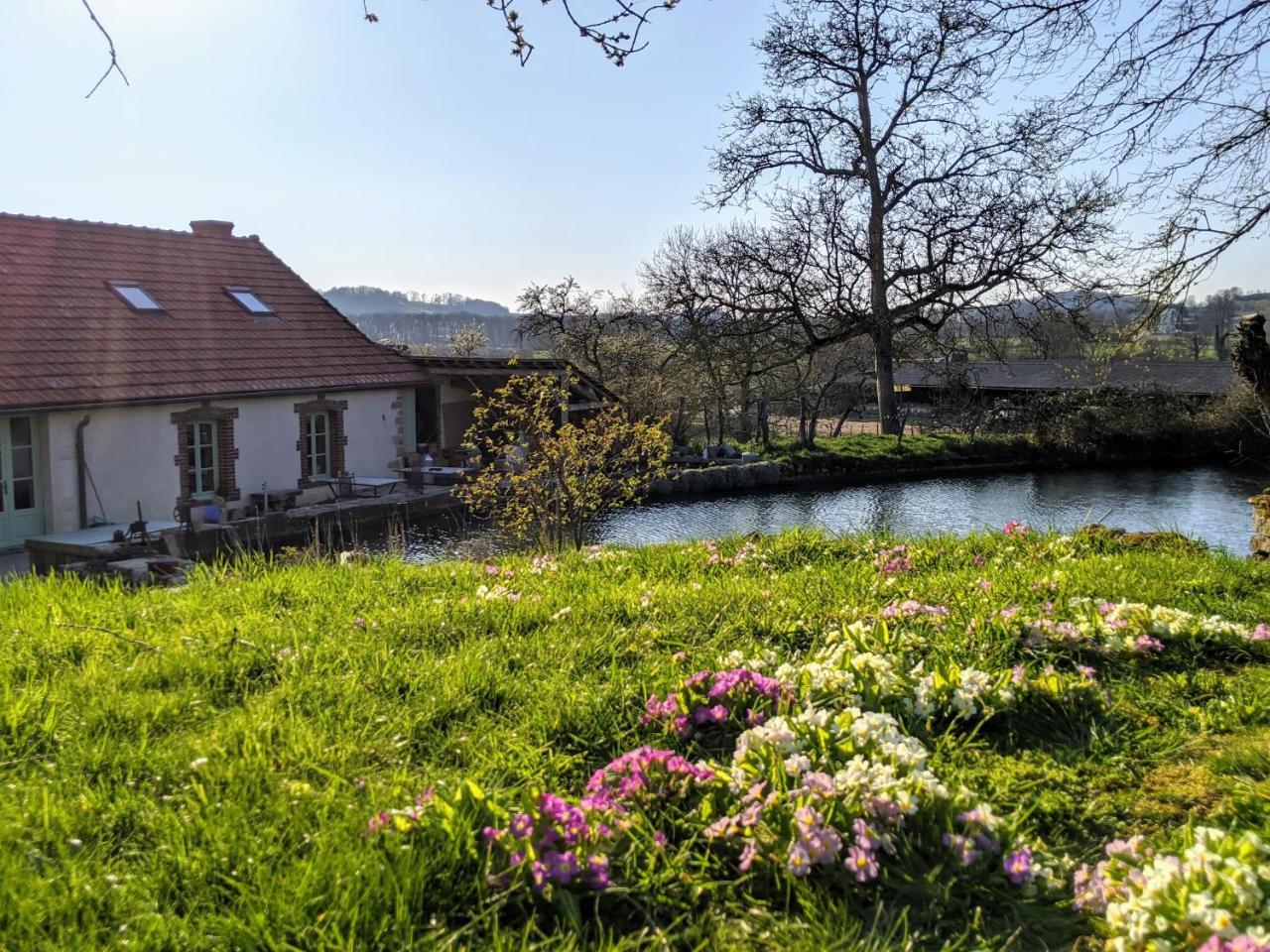 Ancien Moulin Creancey em Creancey
