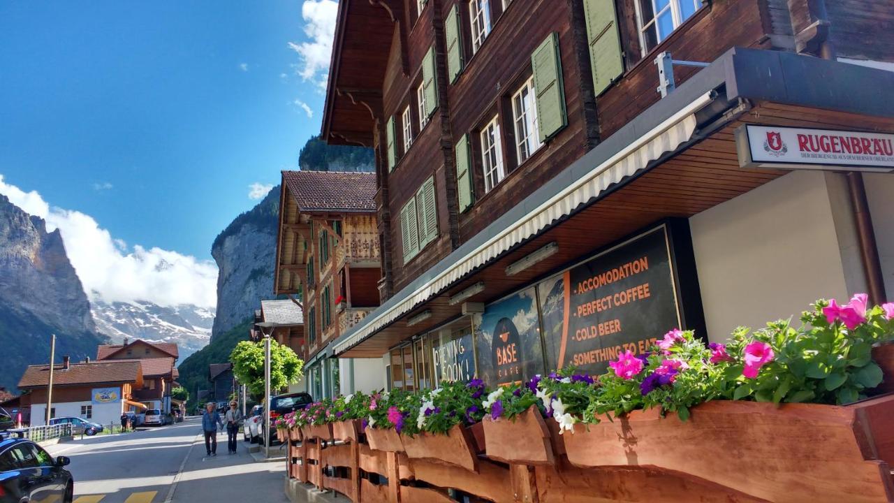 Base Cafe à Lauterbrunnen