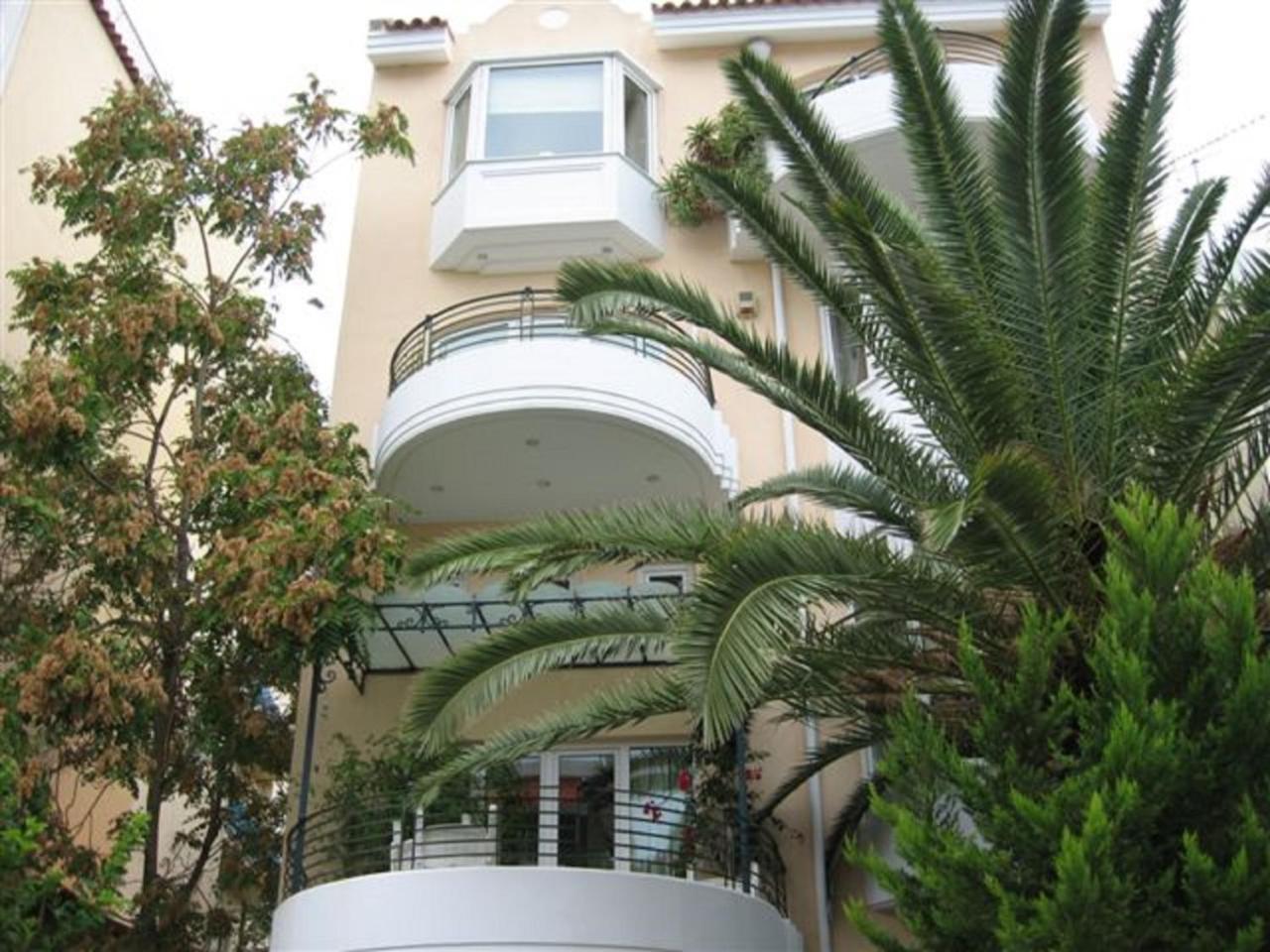 Artistic Villa 