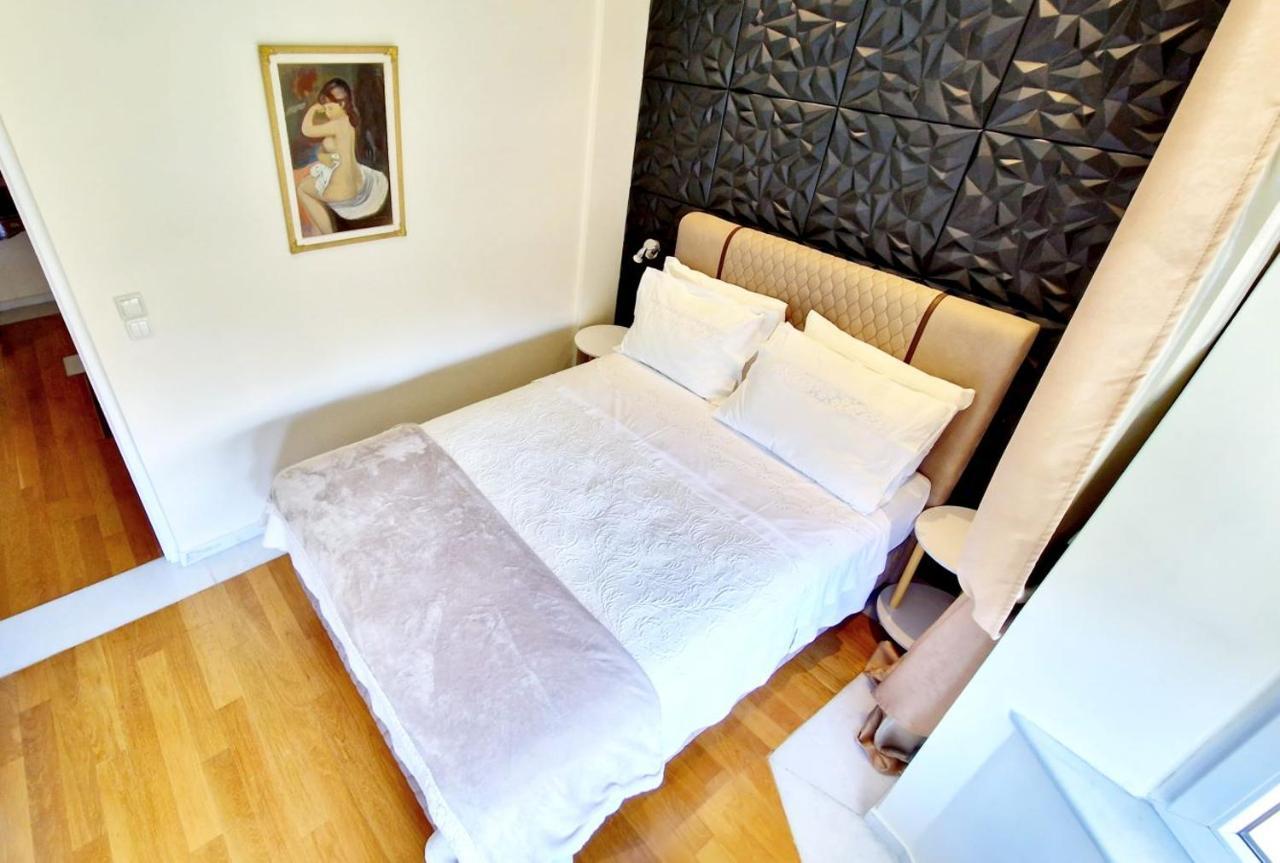 Artistic Villa 
