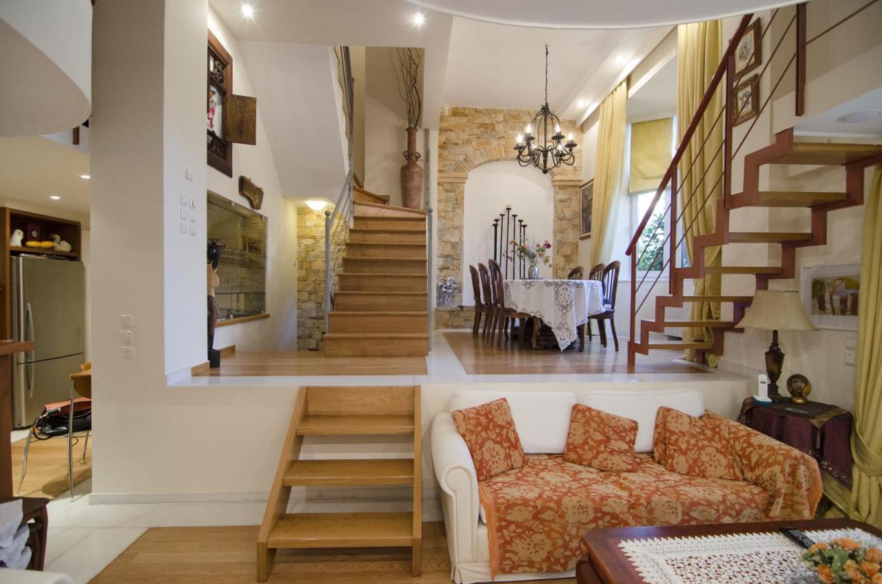 Artistic Villa 