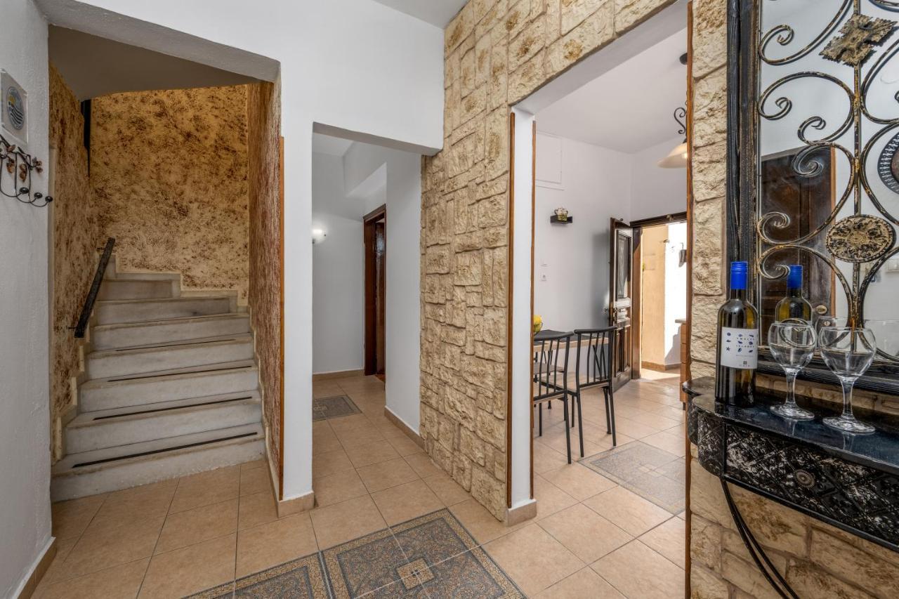 Old Town Villa 3 *