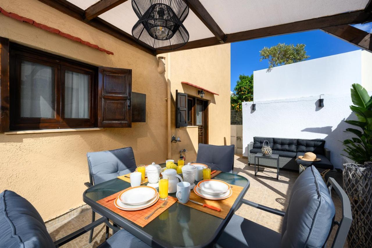 Old Town Villa 3 *