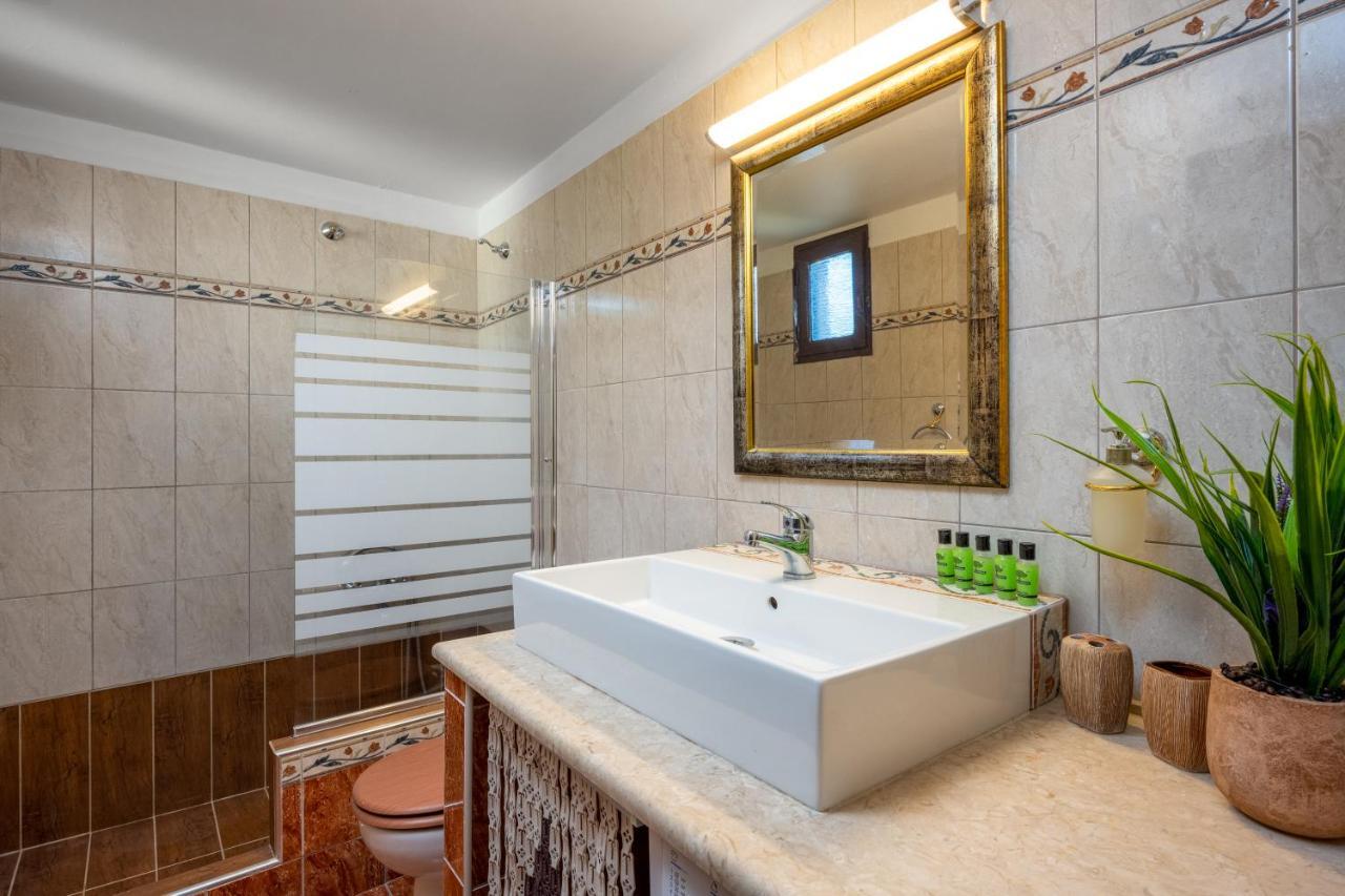 Old Town Villa 3 *