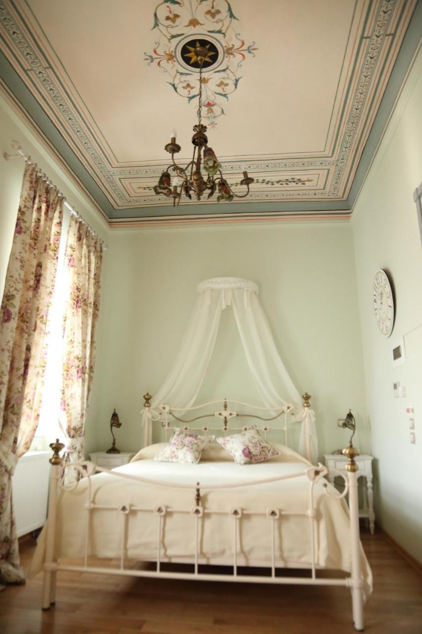 Nostos Hotel 3 *