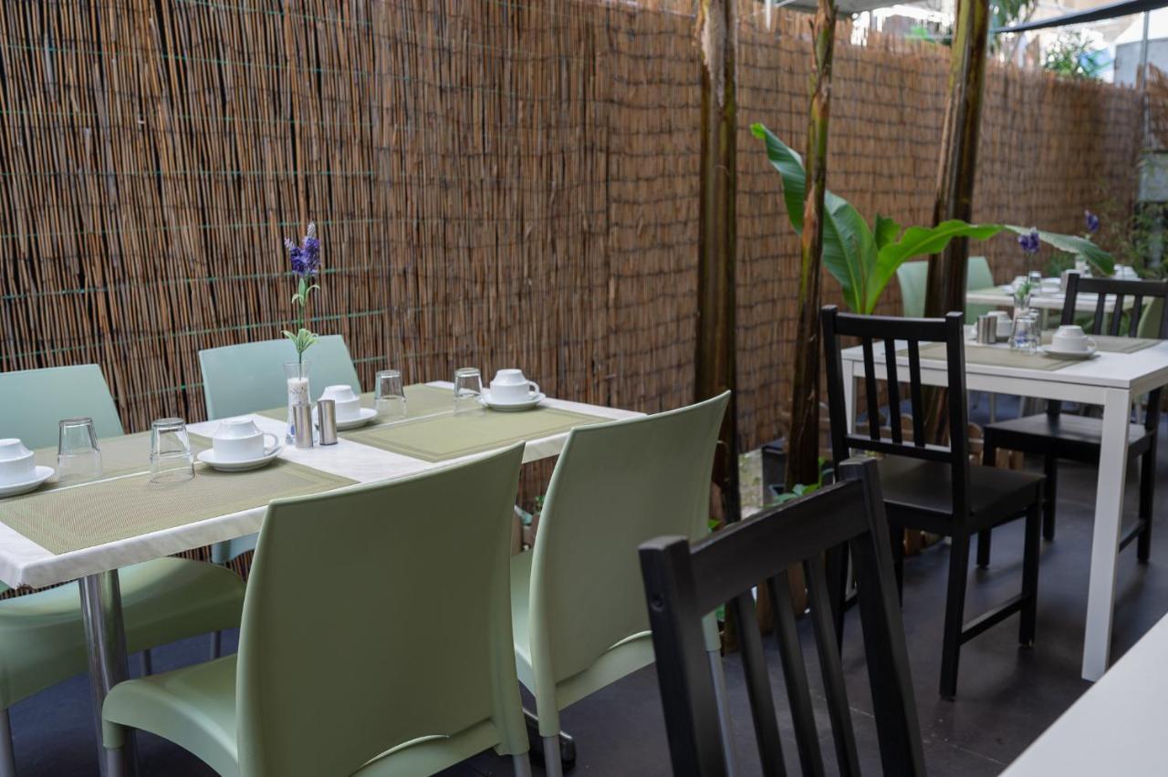 Hotel Akropol 3 *