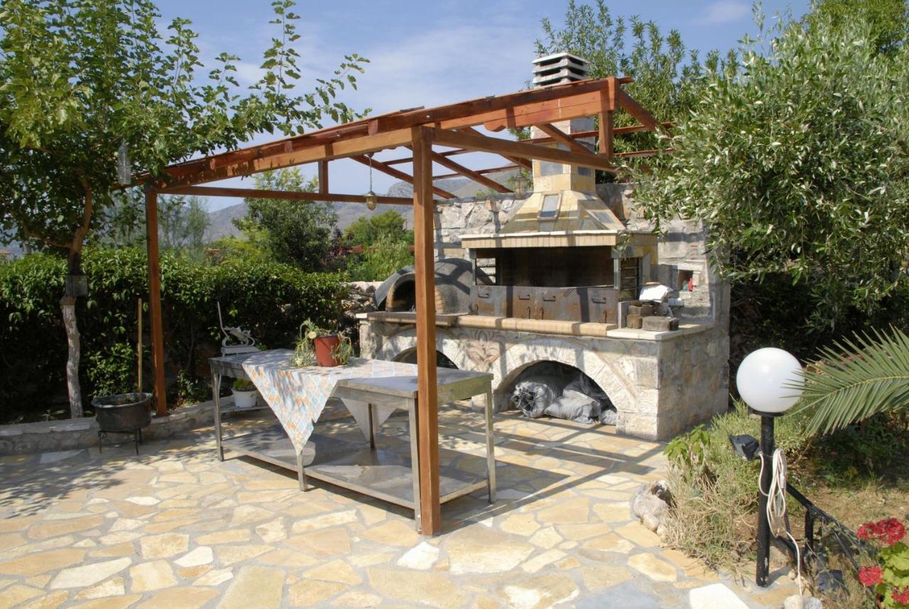 Porto Lourbas Hotel 3 *